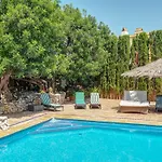 Masia Palou Alt By Hello Homes *