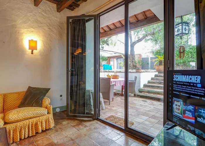 Masia Palou Alt By Hello Homes